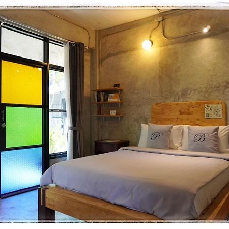 The Picturebook Guesthouse Mae Sot Extérieur photo