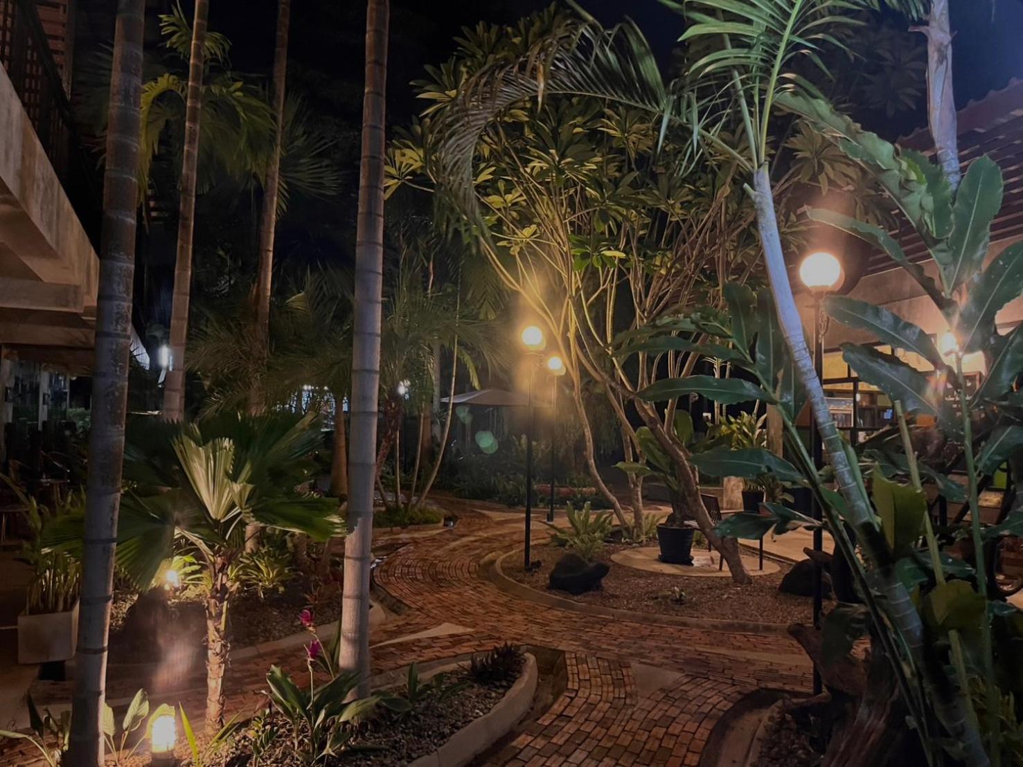The Picturebook Guesthouse Mae Sot Extérieur photo