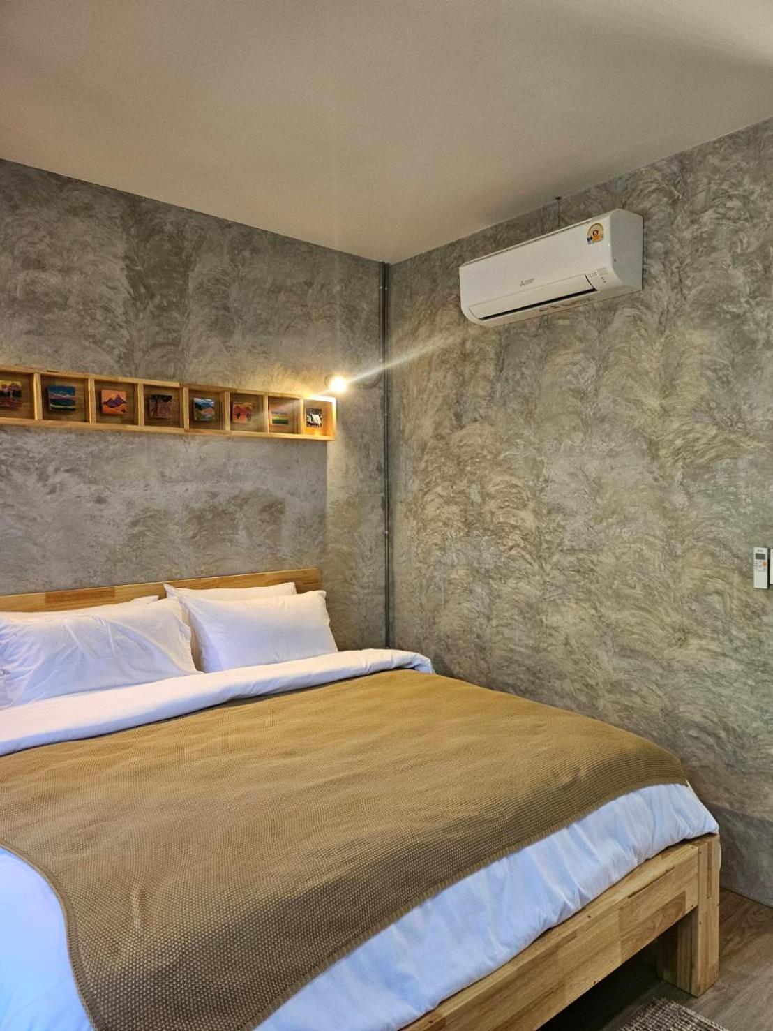 The Picturebook Guesthouse Mae Sot Extérieur photo