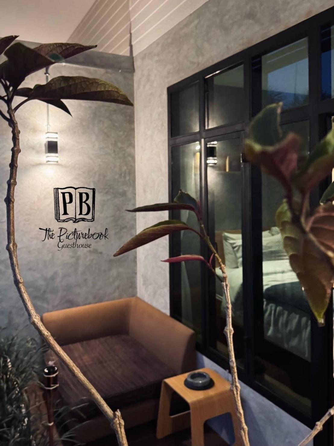 The Picturebook Guesthouse Mae Sot Extérieur photo
